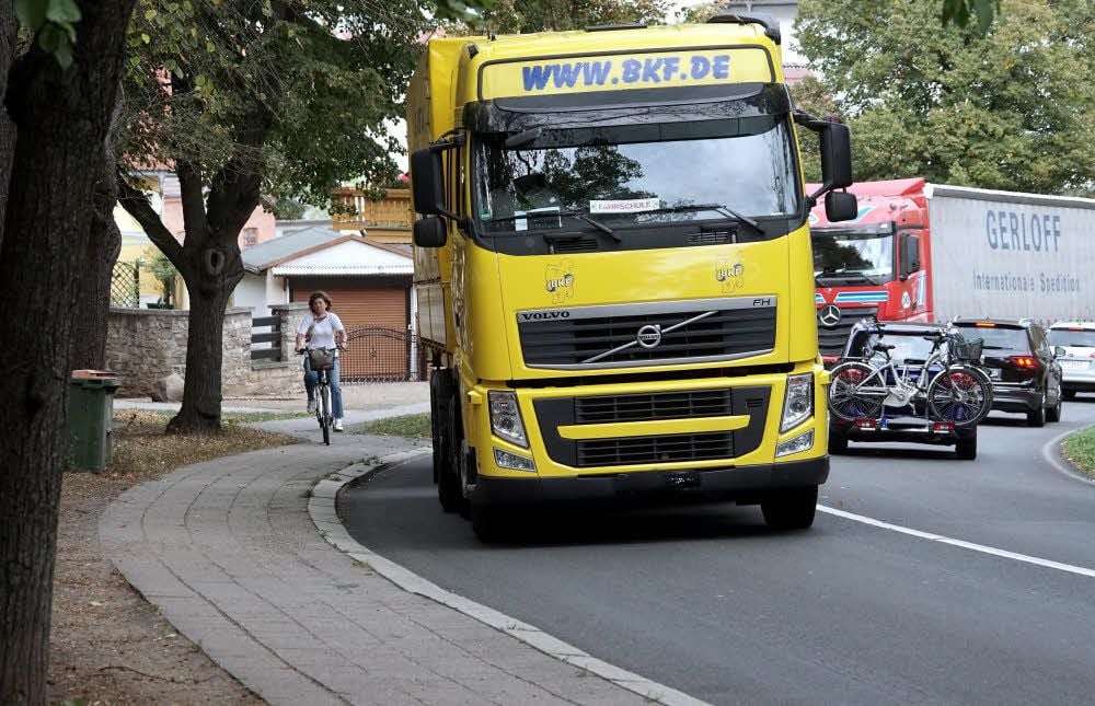 Wer mit dem Rad den Krankenhausberg hoch muss, der nutzt verbotenerweise den Gehweg.