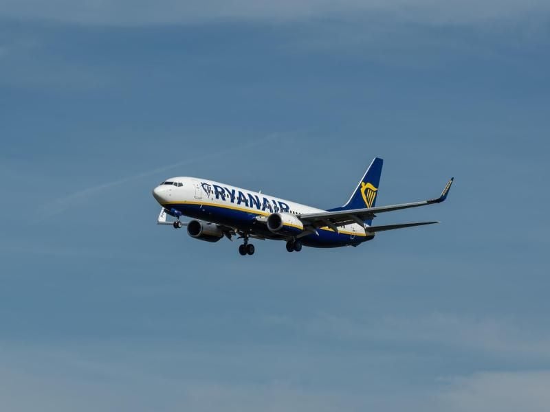 Ryanair hatte in den AGB eine Abtretung von Ansprüchen - etwa nach Verspätungen - an Flugrechtsportale untersagt. Das hat ein Gericht nun für rechtswidrig erklärt. Foto: Silas Stein