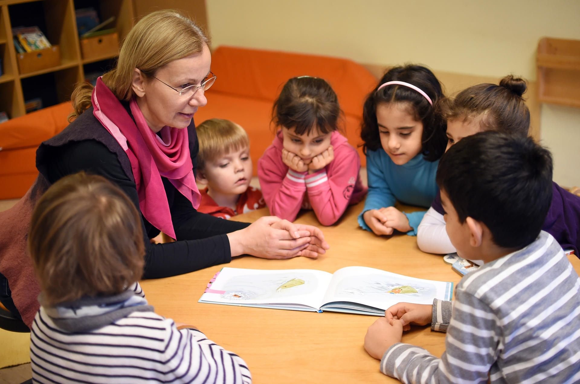 In den kommenden Jahren werden mehr als ein Dutzend Erzieherinnen in den Ruhestand gehen. Diese stellen müssen besetzt werden.