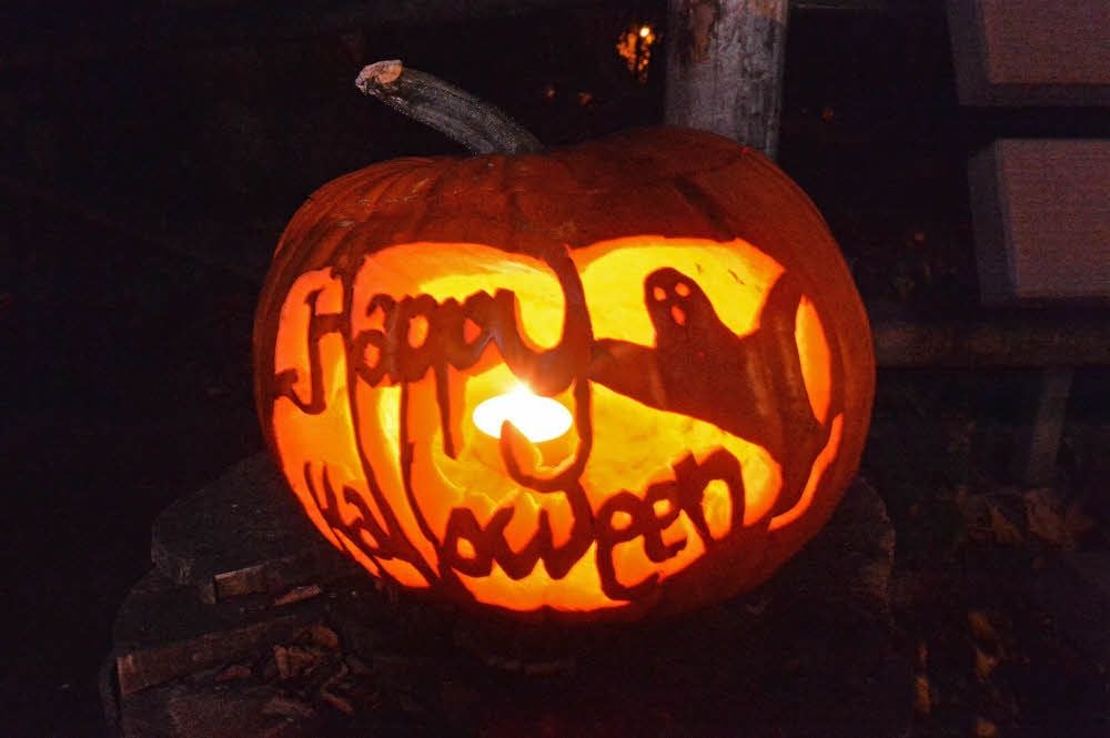 Wenn kleine Geister durch die Straßen ziehen, ist das auch in unserer Region Anlass für ausgelassene und kreative Halloween-Partys.