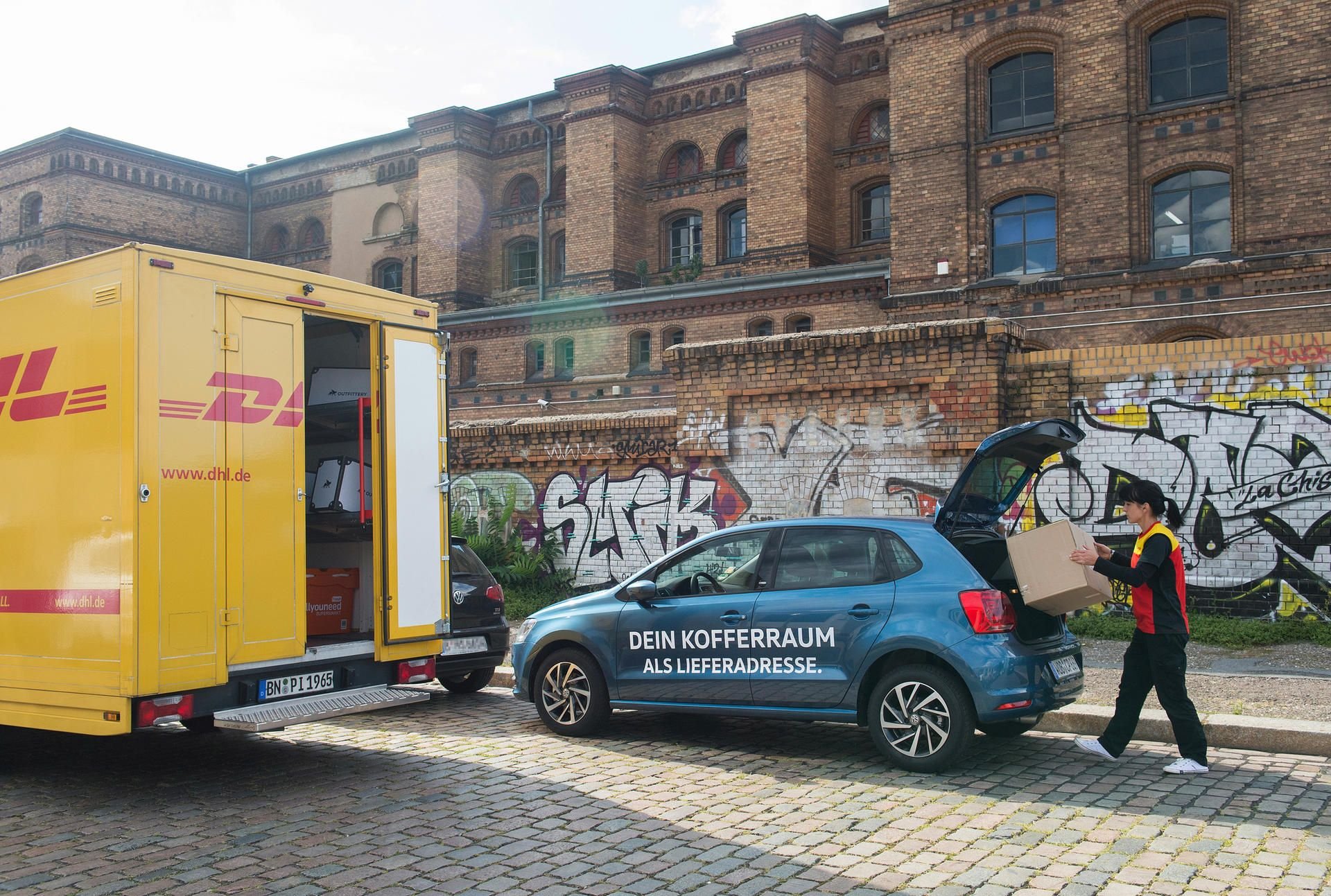 Zustellung ohne Empfänger: So einen Service direkt ins parkende Auto will VW ab 2019 in ausgewählten Serienmodellen anbieten.