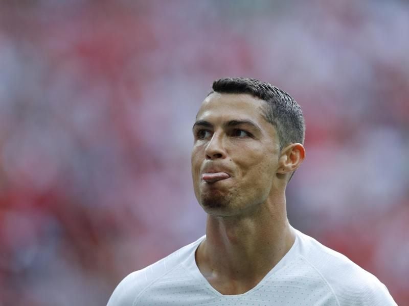 Jubel mit Ziegenbart: Portugals Superstar Cristiano Ronaldo nach seinem Tor gegen Marokko. Foto: Hassan Ammar/AP