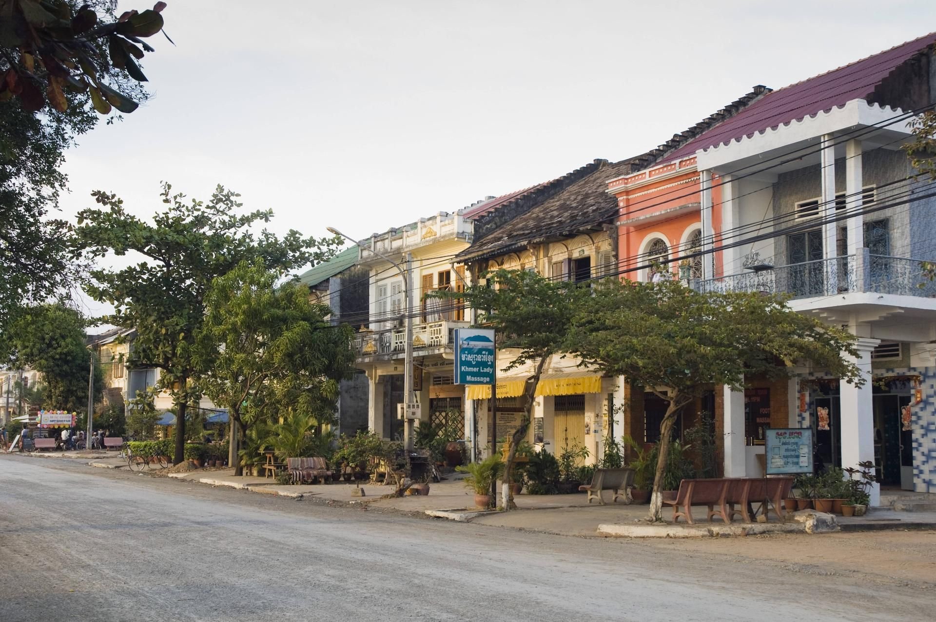 Straße mit kolonialen Häusern in Kampot (Symbolbild)