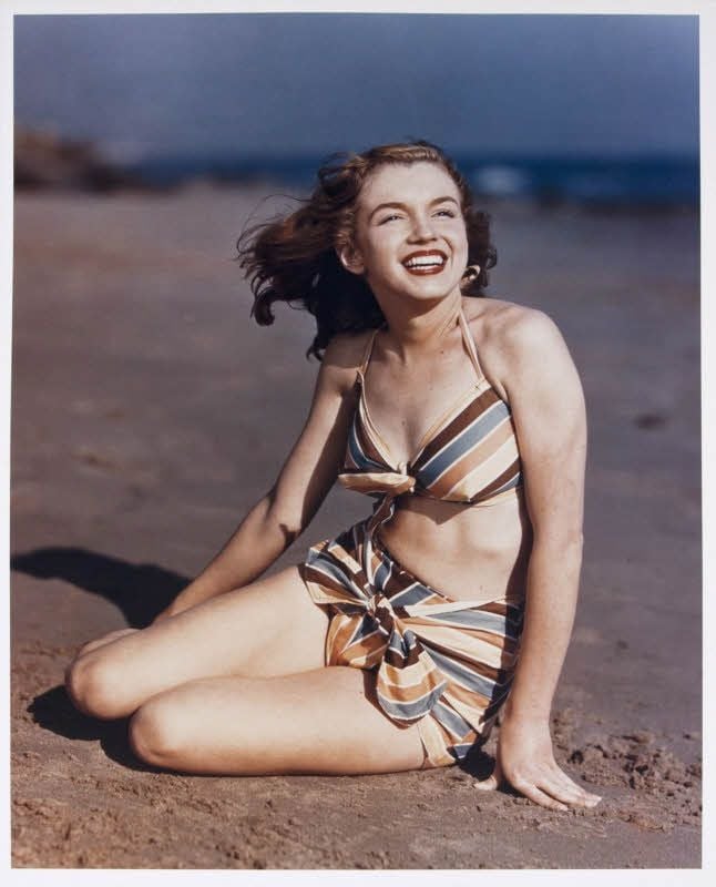 Micheline Bernardini im ersten Bikini, auch Marilyn Monroe trug bauchfrei.