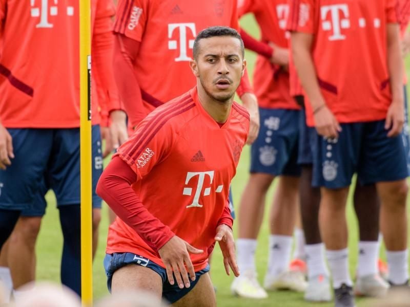 Ist zum Fixpunkt im 4-3-3-System von Trainer Niko Kovac geworden: Thiago. Foto: Matthias Balk