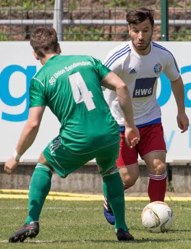 Adel Aljindo (r.) schoss das 1:0 für das VfL-Team.