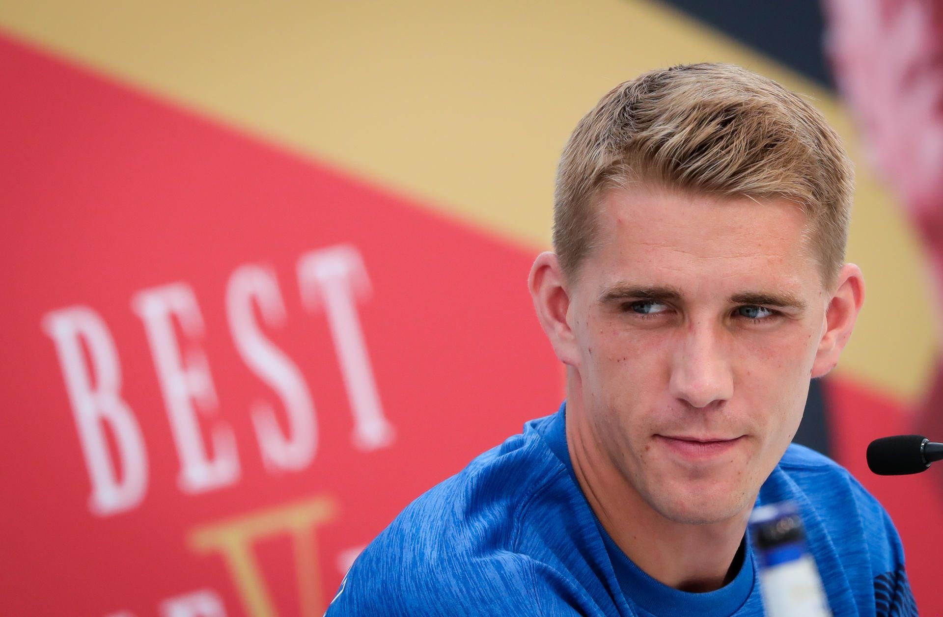 Nils Petersen spricht bei einer Pressekonferenz am Sportzentrum Rungg. Die Deutsche Fußballnationalmannschaft bereitet sich bis 07. Juni 2018 in ihrem Trainingslager in Eppan nahe Bozen auf die Fußball-WM in Russland vor.