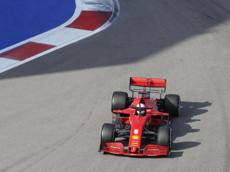 Mehr als Platz zehn war für Sebastian Vettel beim Training in Sotschi nicht drin. Foto: Yuri Kochetkov/Pool EPA/AP/dpa