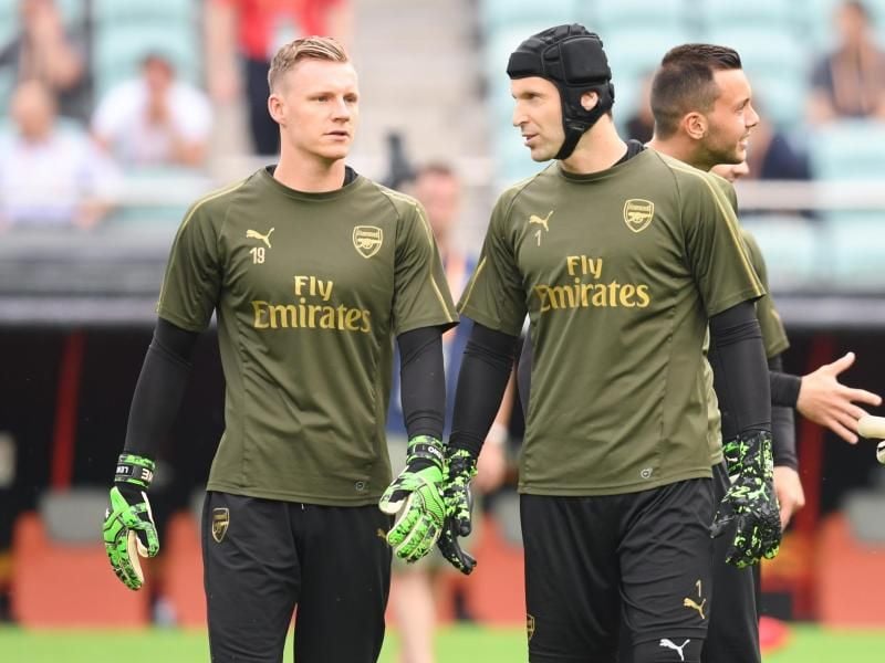 Wer hütet gegen Chelsea das Arsenal-Tor? Bernd Leno (l) oder Petr Cech. Foto: Arne Dedert