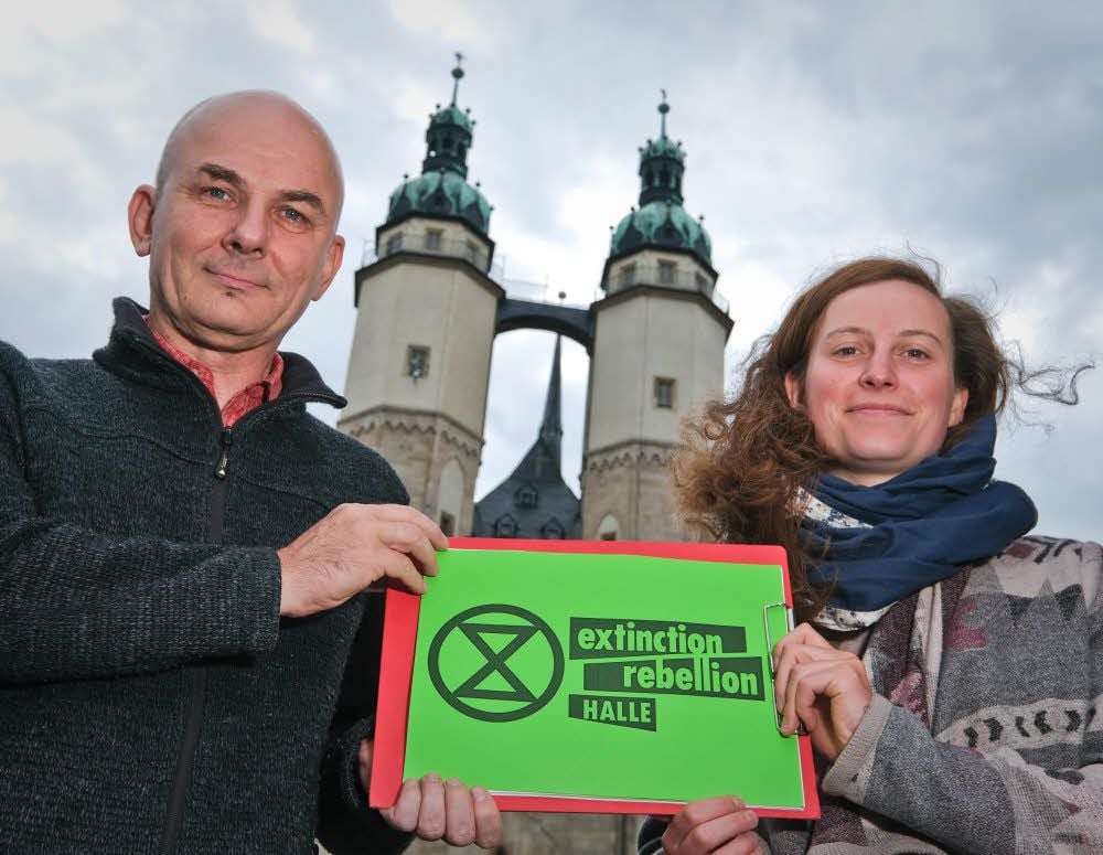 Bernd Müller und Almuth Gericke kämpfen mit der internationalen Bewegung „Extinction Rebellion“ für die Rettung des Weltklimas.
