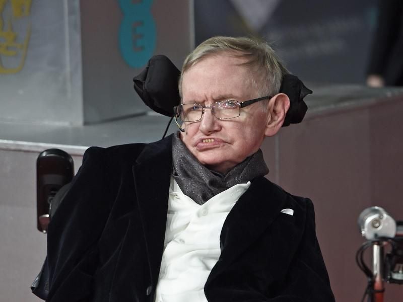 In der Londoner Westminster Abbey versammelten sich mehr als 1.000 Menschen, um von Stephen Hawking Abschied zu nehmen. Foto: Facundo Arrizabalaga/EPA
