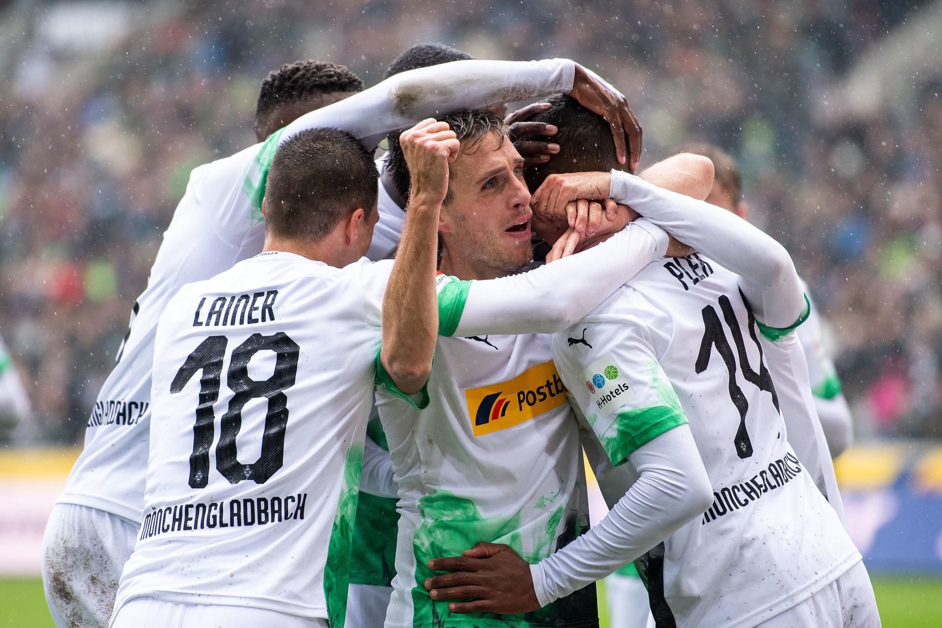 Die Gladbacher haben überzeugend mit 5:1 in Augsburg gewonnen.