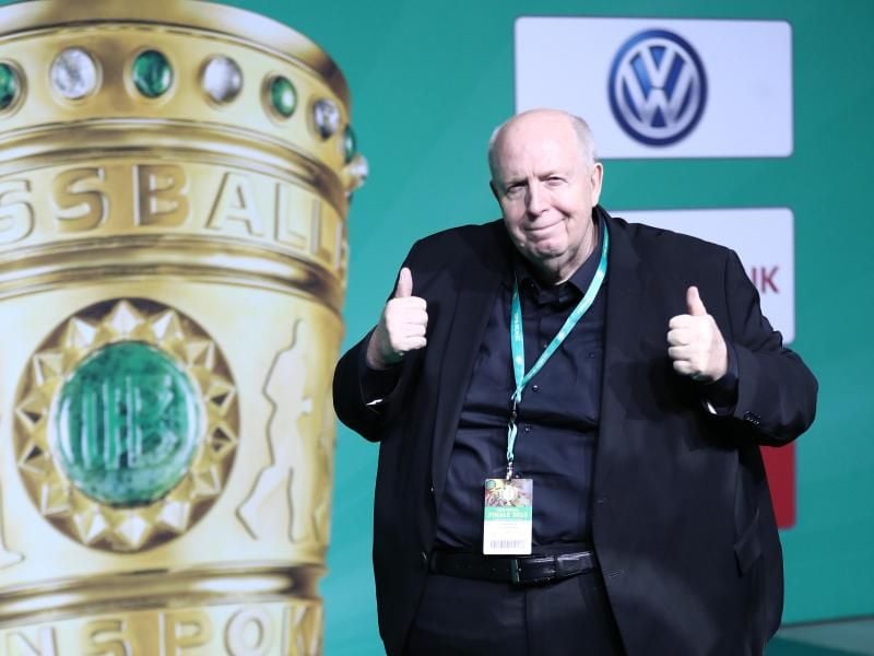 Reiner Calmund, ehemaliger Fußballfunktionär, will jetzt schnell Gewicht verlieren. Foto: Christian Charisius/dpa