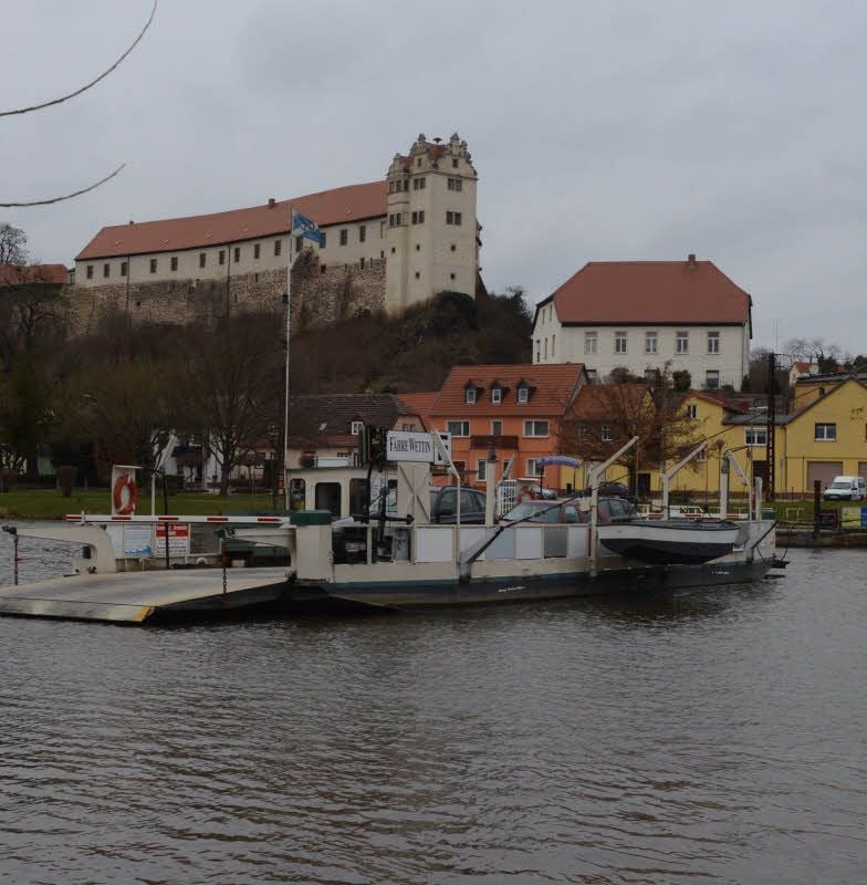 Die Burg Wettin ist mit Prinz Louis Ferdinand verbunden.