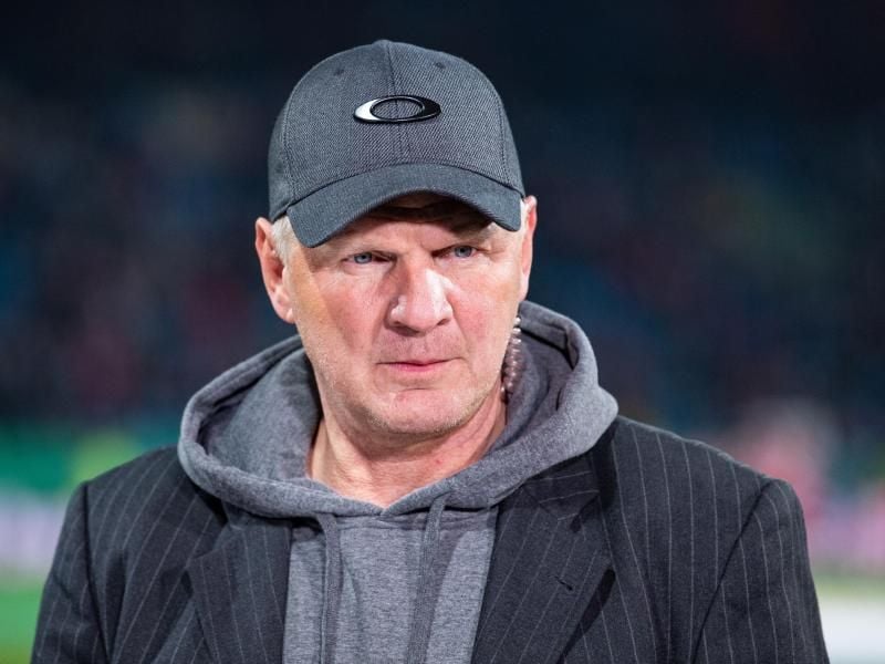 Teilt gegen Uli Hoeneß aus: Ex-Nationalspieler Stefan Effenberg. Foto: Guido Kirchner/dpa