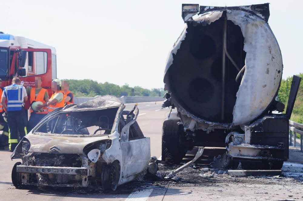 Zwei Frauen sind bei dem Unfall ums Leben gekommen.