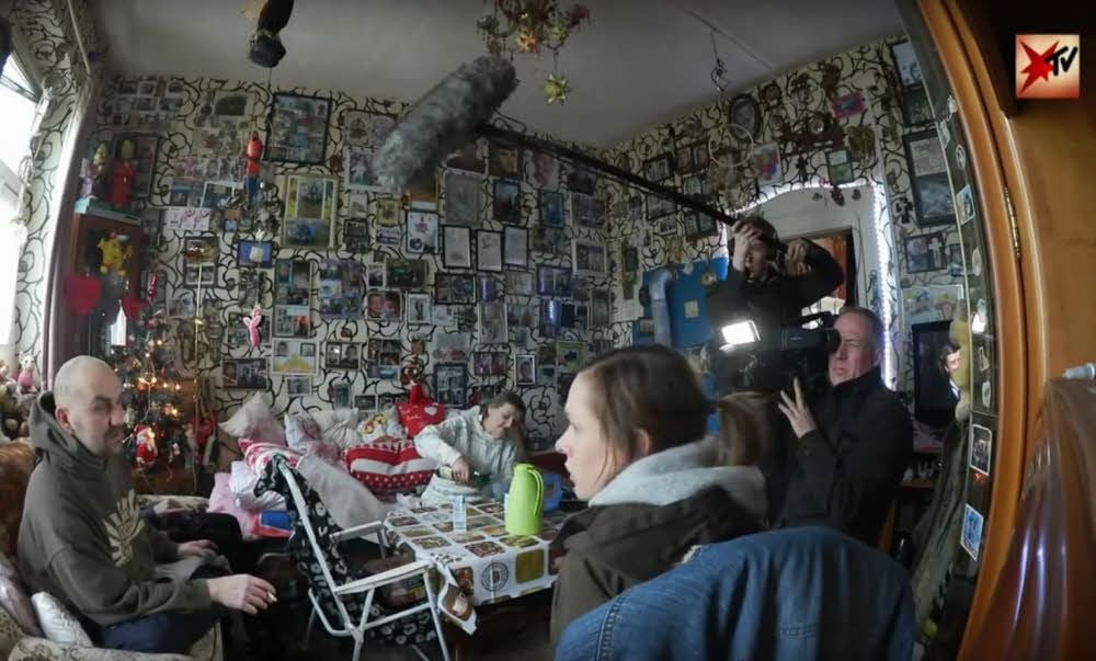 Ein Team von Stern TV filmt in der Köthener Obdachlosenunterkunft.