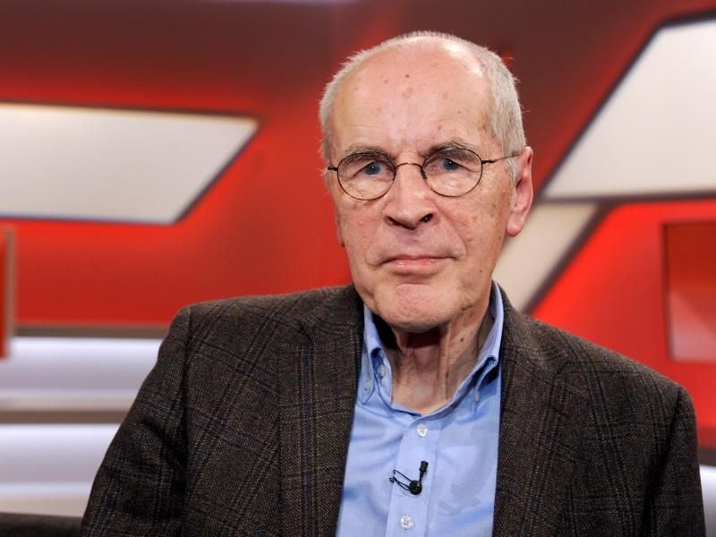 Der Kriminologe Christian Pfeiffer, langjähriger Direktor des Kriminologischen Forschungsinstituts Niedersachsen, zu Gast in der ARD-Talkshow „Maischberger”. Foto: Horst Galuschka/dpa