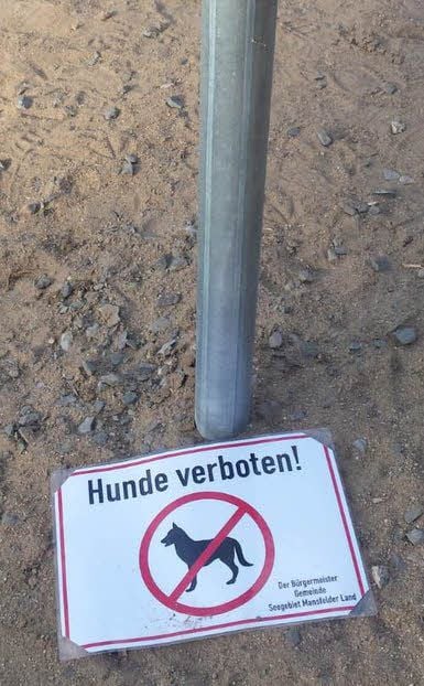 Das Verbotsschild am Strand von Aseleben