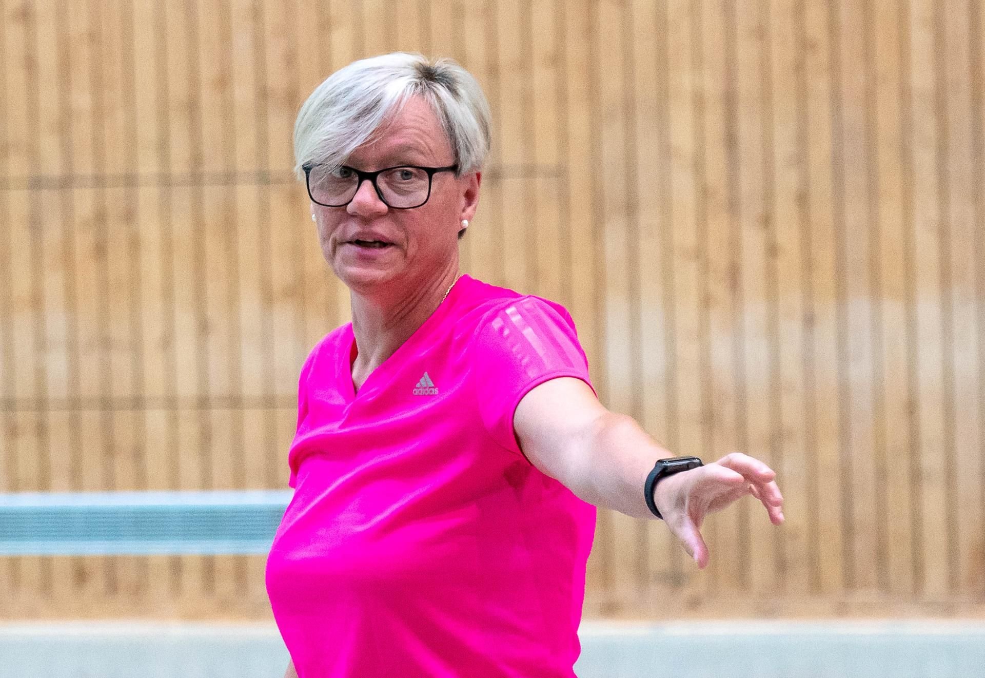 Handball-Trainerin Ines Seidler beim Training der USV Panther.