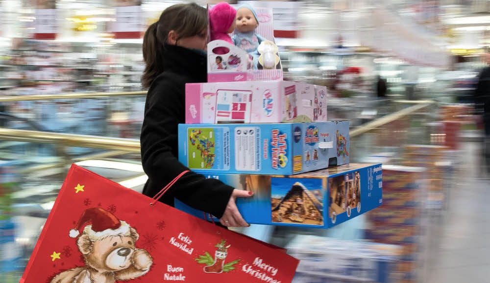 Stress in der Weihnachtszeit - auch beim Geschenke kaufen. Alles muss perfekt sein. Und wenn nicht, dann fangen die Probleme an.