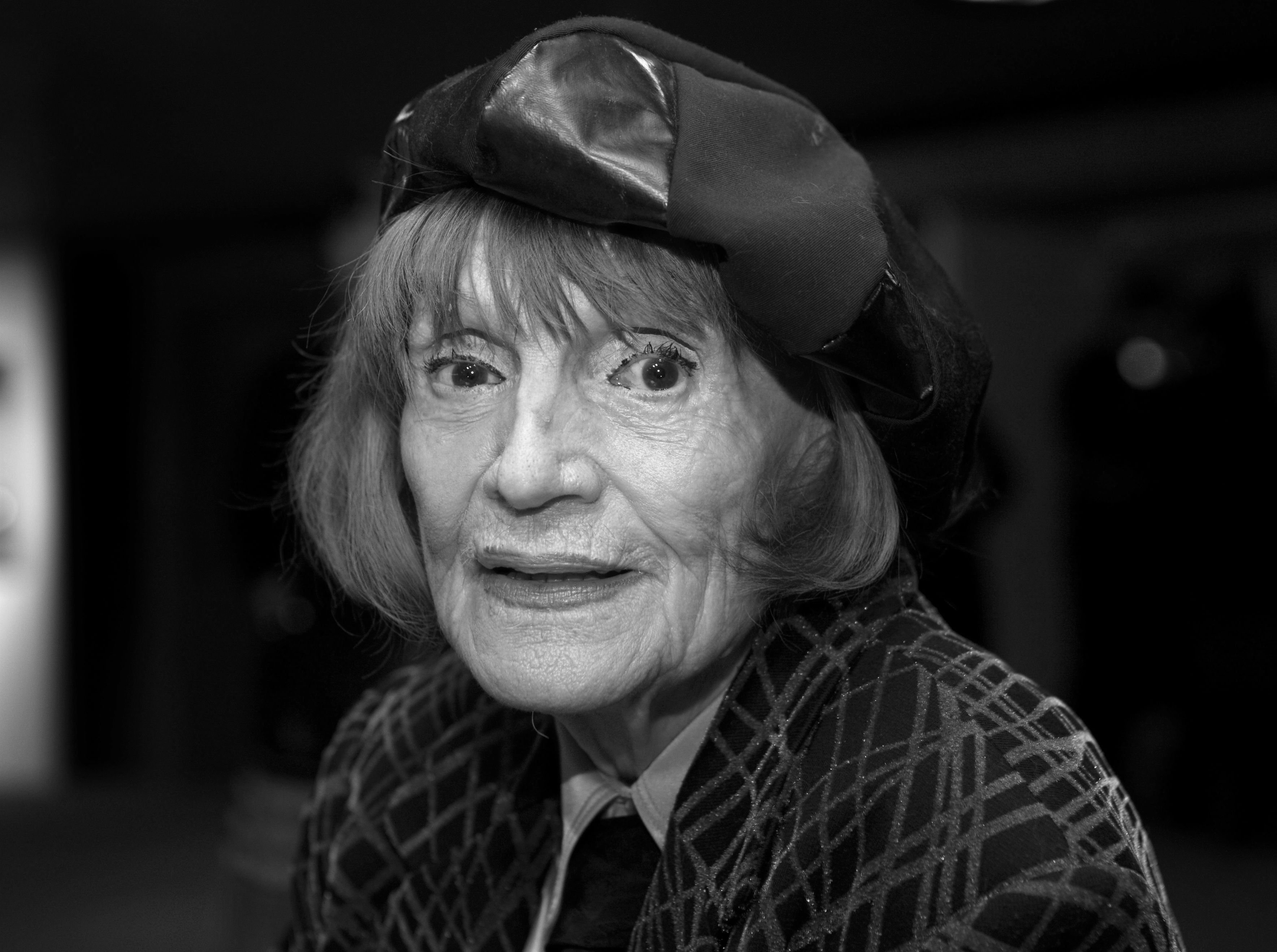 Die Schauspielerin und Sängerin Gisela May ist tot. Sie starb im Alter von 92 Jahren in Berlin.