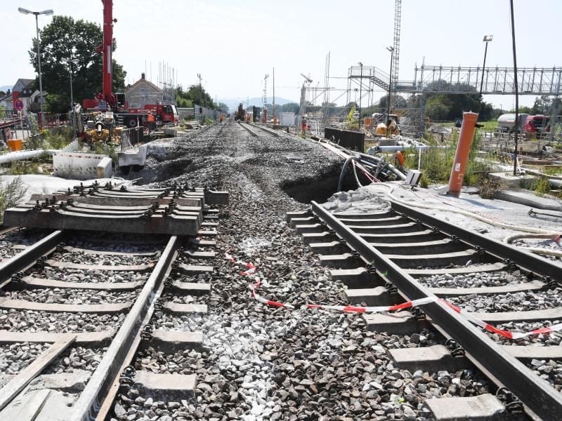 Seit dem 12. August ist die wichtige Nord-Süd-Verbindung zwischen Rastatt und Baden-Baden gesperrt. Foto: Uli Deck