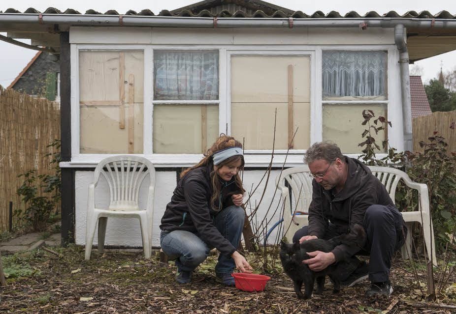 Nancy Streit und Andreas Döring kümmern sich um die Katzen, die vom Verhungern und vom Tod durch Krankheiten bedroht waren.