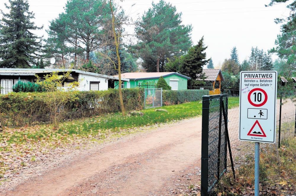 Sind die ab den 60er Jahren am Akazienteich bei Aken errichteten Bungalows illegal? Ein Bebauungsplan soll die Situation klarstellen.