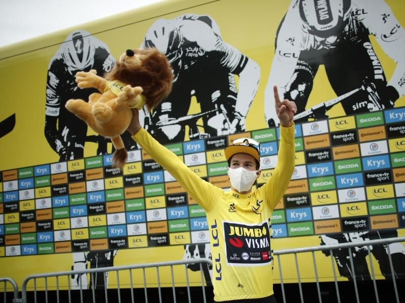 Der Slowene Primoz Roglic bleibt der Topfavorit auf den Tour-Sieg. Foto: Benoit Tessier/Pool Reuters/dpa