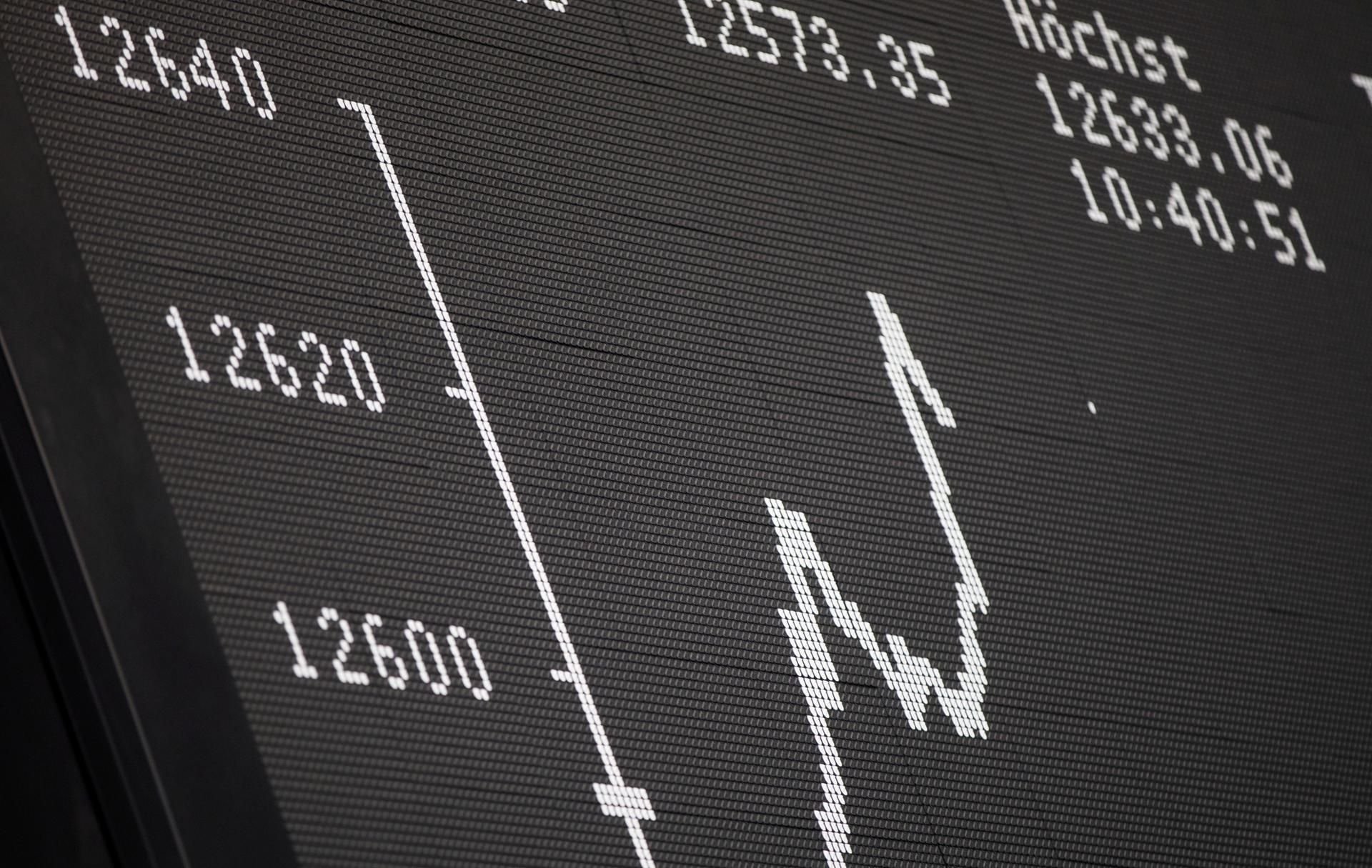 Der Index der mittelgroßen Gesellschaften, der MDax, war bereits am Montag auf Rekord gestiegen.