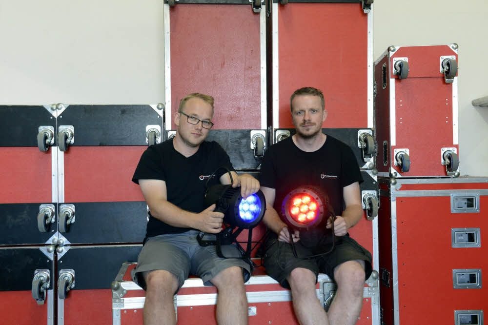 Ins rechte Licht gerückt Christoph Behling (l.) und Robert Bohnert bieten als Fruchthaus Production die richtige Technik für Veranstaltungen.