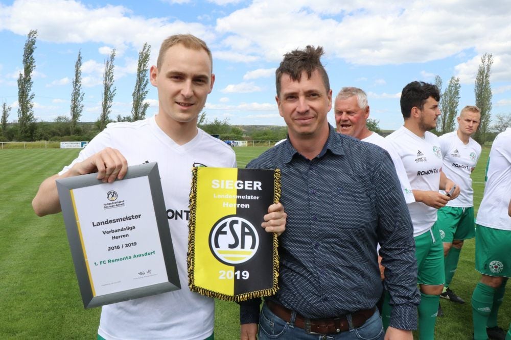 Fußball: Stephan Gräfe (rechts) bei der Meisterfeier