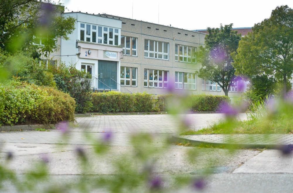 Als Bildungseinrichtung aufgegeben, aber vielleicht feiert die Elbeschule in Aken ja als Energiehaus ein ganz besonderes Comeback?