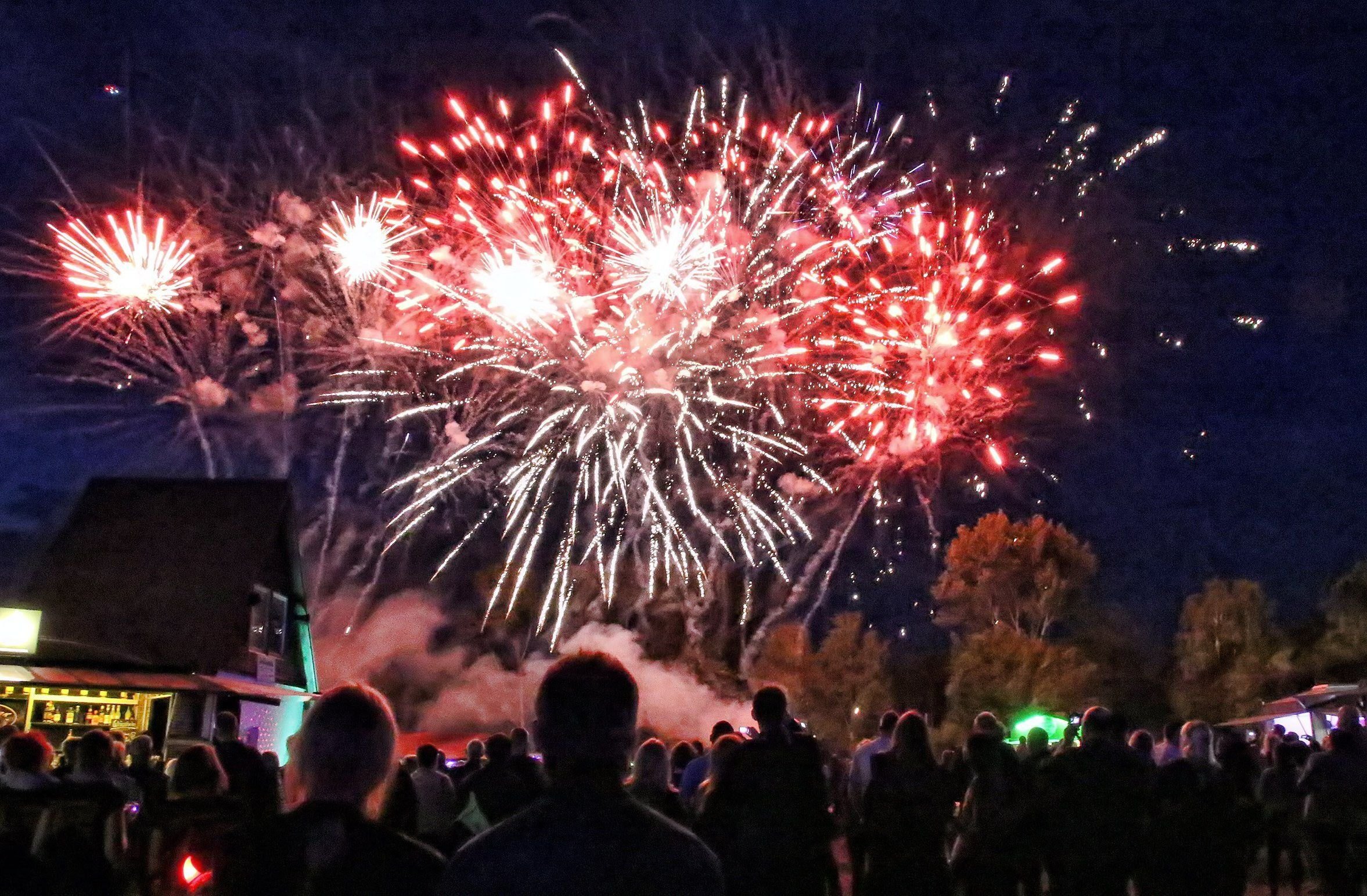 Der Stausee in Kelbra war mal wieder Schauplatz für ein spektakuläres Feuerwerk.