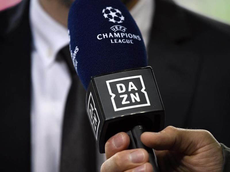 Die Champions League wird ab 2021 vor allem auf DAZN übertragen. Foto: Ina Fassbender/dpa