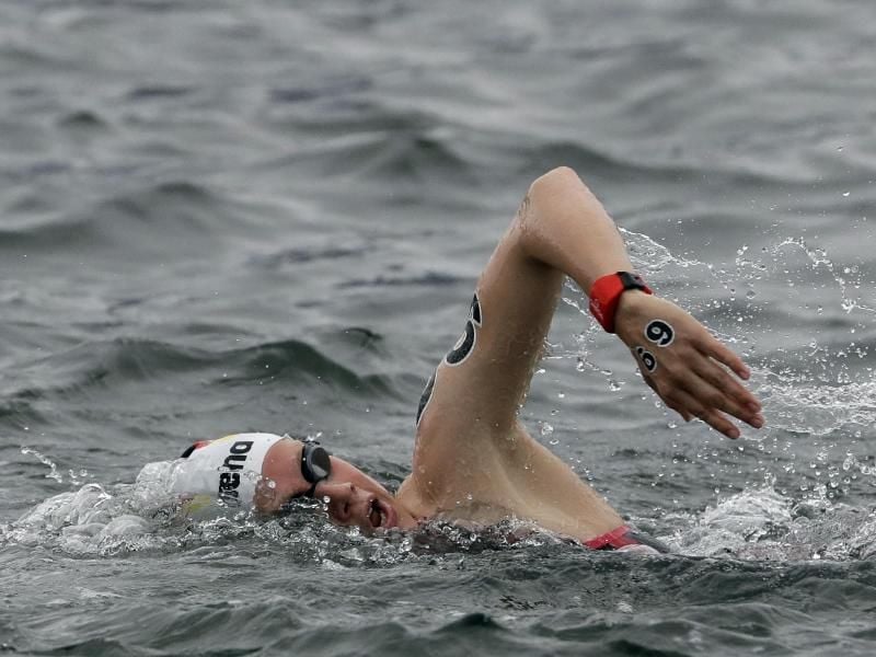 Finnia Wunram holte im Freiwasser ihre zweite WM-Medaille: Silber über 25 Kilometer. Foto: Mark Schiefelbein/AP
