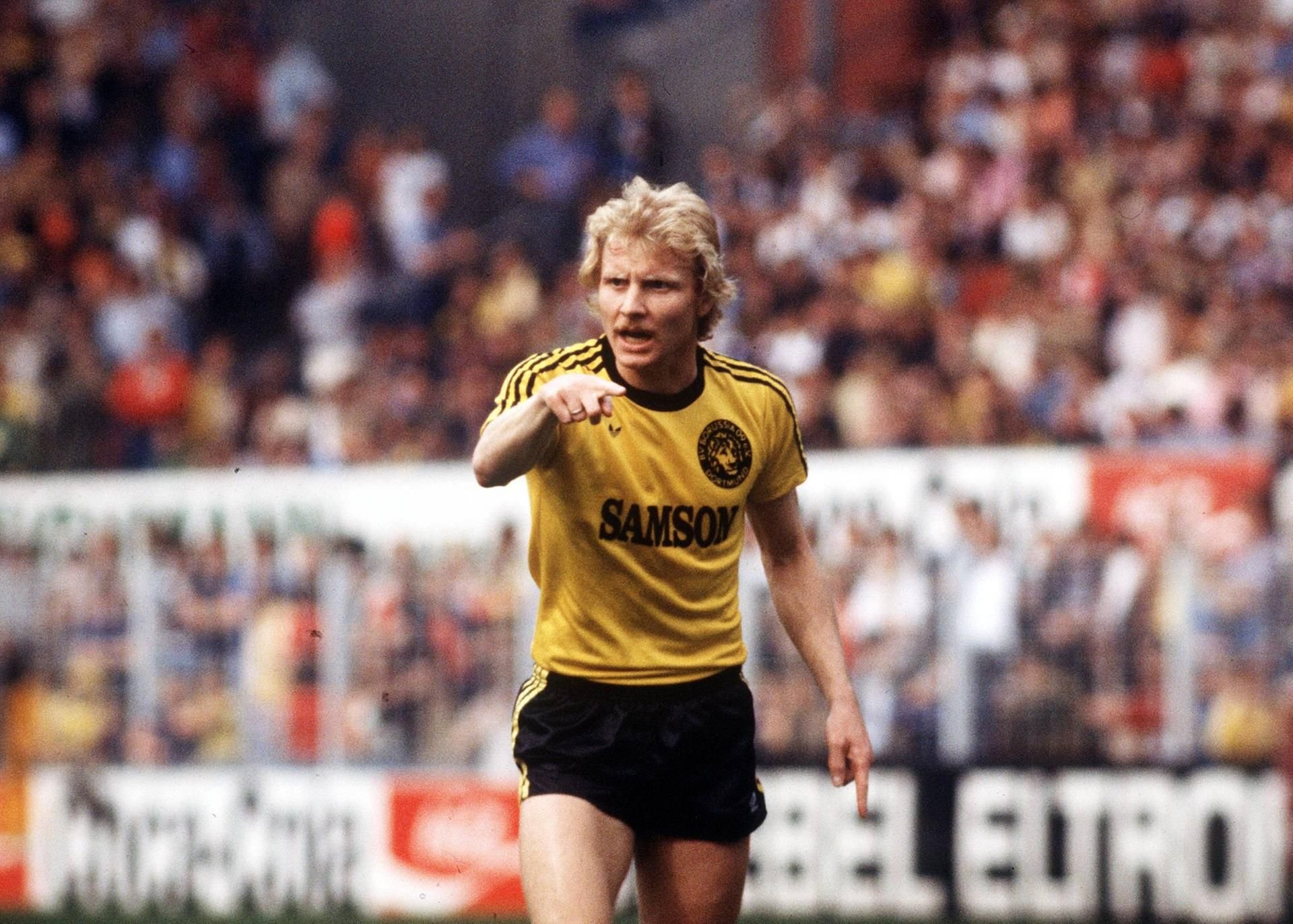 Manfred Burgsmüller im BVB-Trikot.