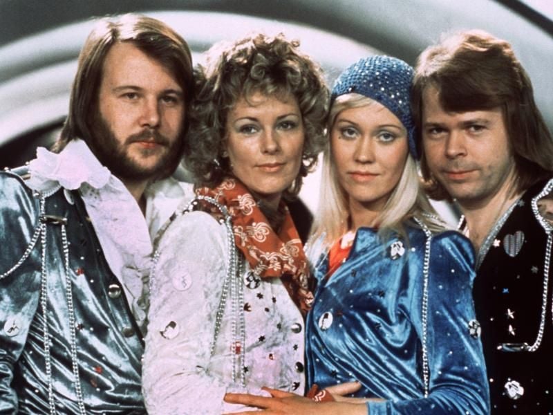 Die Mitglieder der schwedischen Popgruppe Abba: Benny Andersson (l-r), Annafrid Lyngstad, Agnetha Fältskog und Björn Ulvaeus (1974). Foto: dpa