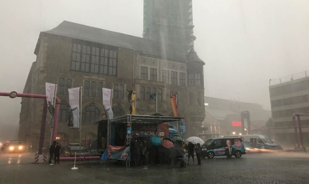 Kurz nach 19 Uhr zog ein Unwetter über Dessau.