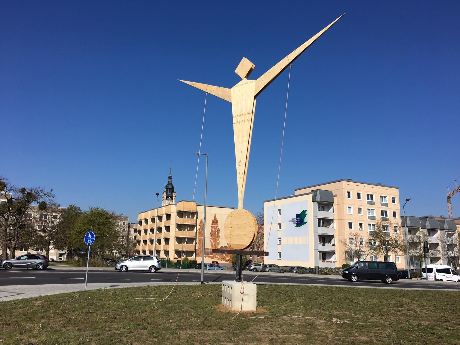 Mit einem Denkmal-Dummy wurde die beste Position für das Denkmal gesucht.