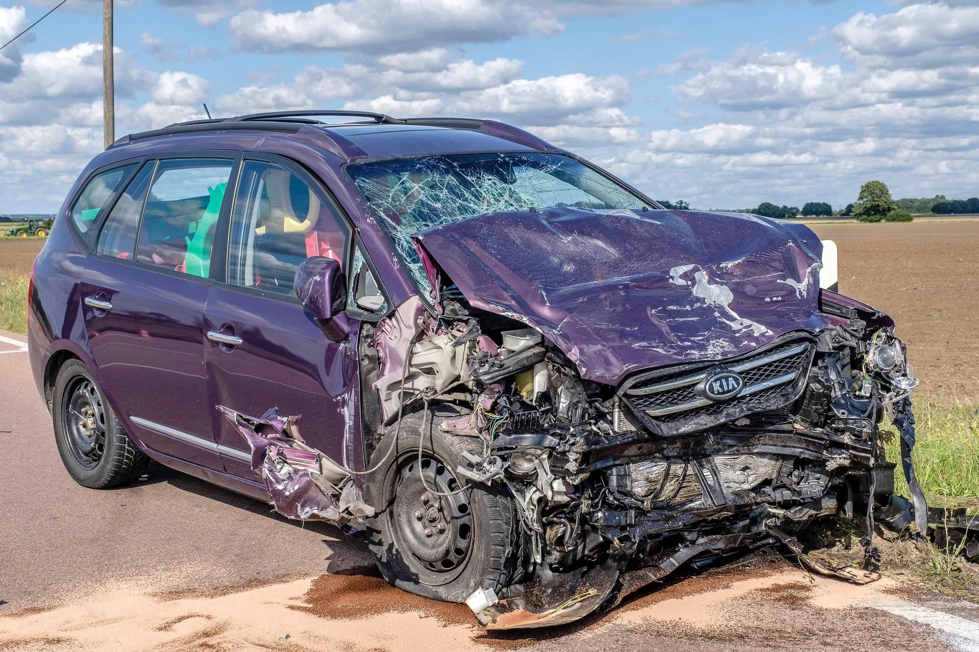 Drei Menschen sind bei einem Unfall auf der B100 bei Bergwitz gestorben.