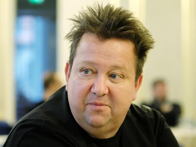 Sebastian Krumbiegel verpackt seine derzeitige Kernbotschaft musikalisch. Foto: Sebastian Willnow