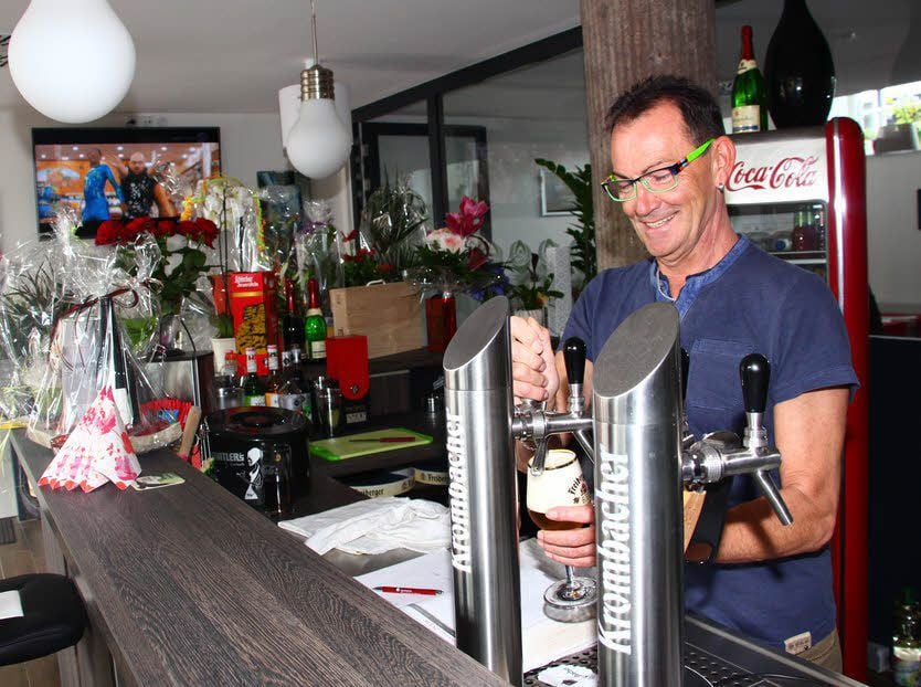 Manfred Aull im neu eröffneten „Manni’s Lou“