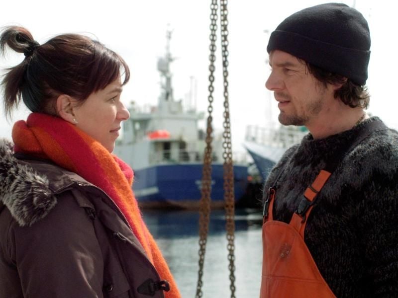 Solveig Karlsdóttir (Franka Potente) trifft ihre Jugendliebe Binni (Felix Klare) wieder. Foto: ARD Degeto/NDF/