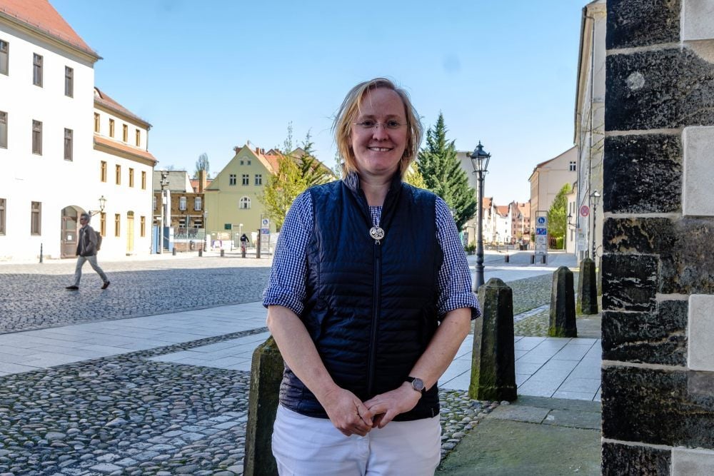 Kristin Ruske leitet die Wittenberger Tourist-Information. Die Branche ist durch die Corona-Pandemie massiv beeinträchtigt. Ruske bleibt trotzdem zuversichtlich.