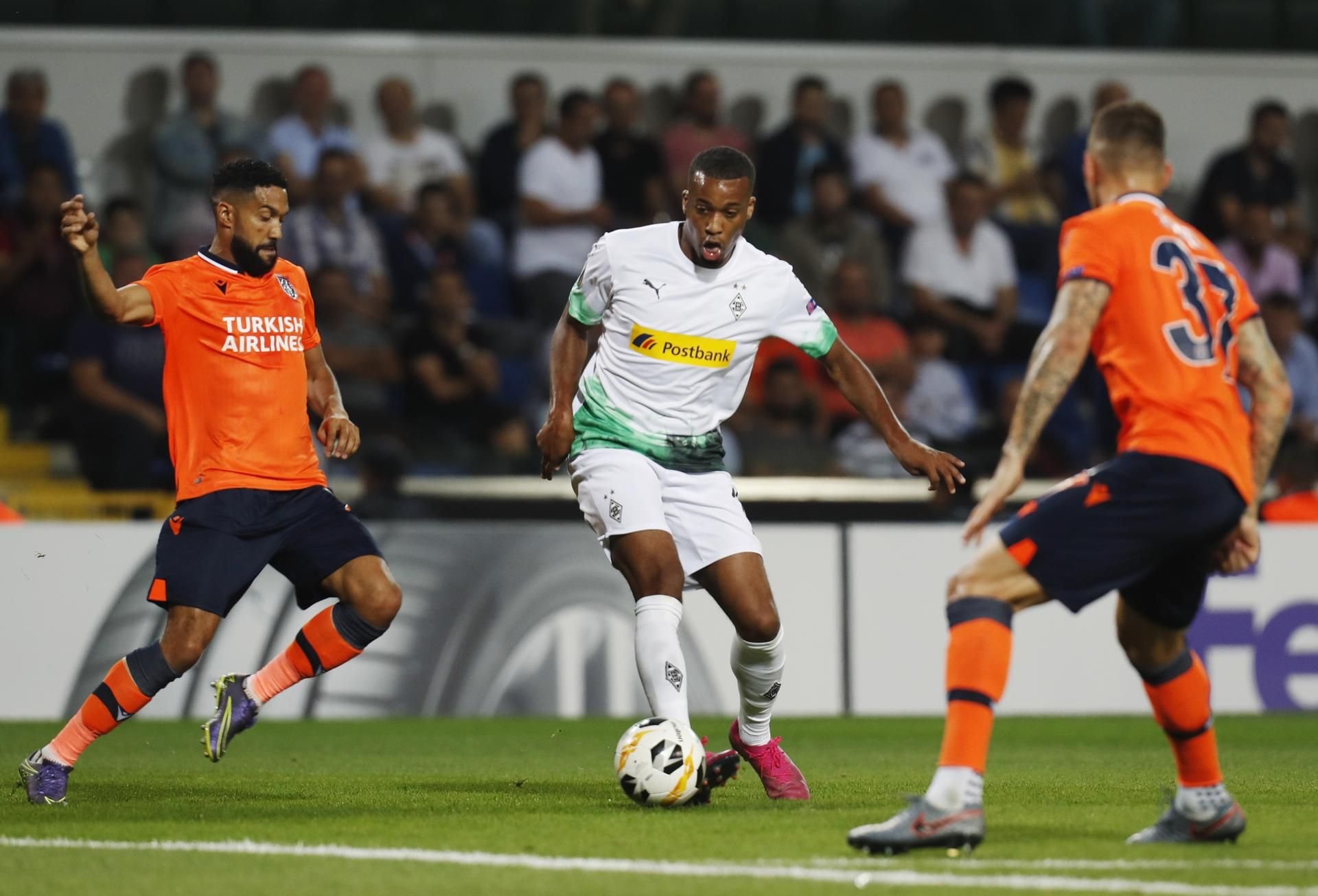 Marcus Thuram und Borussia Mönchengladbach hatten es bei Basaksehir schwer.