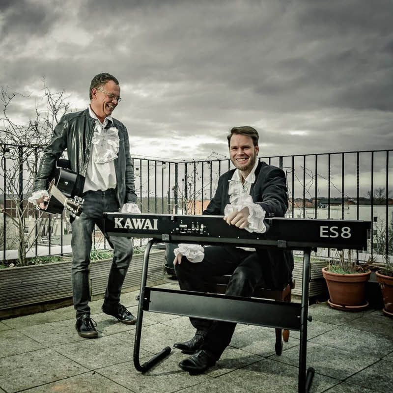 Notgemeinschaft? Nein, doch nicht, auch wenn sich Frank Schlüter (l.) und Stephan Gorn als Duo „Notprogramm“ nennen.