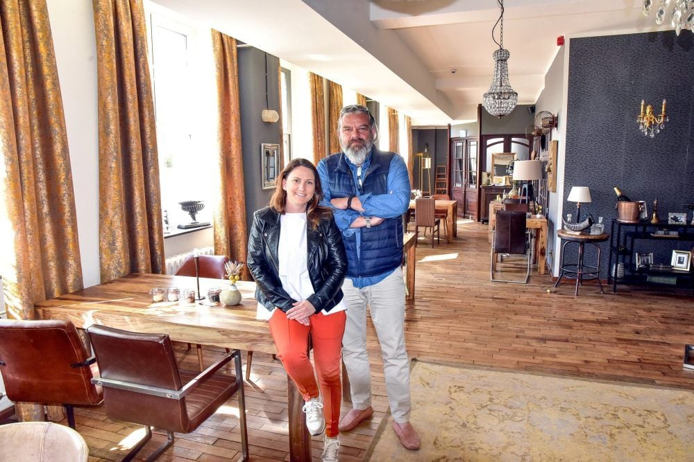 Luisa Blabusch und Christian Soetje hoffen, dass im Hugos bald wieder Gäste bewirtet werden können.