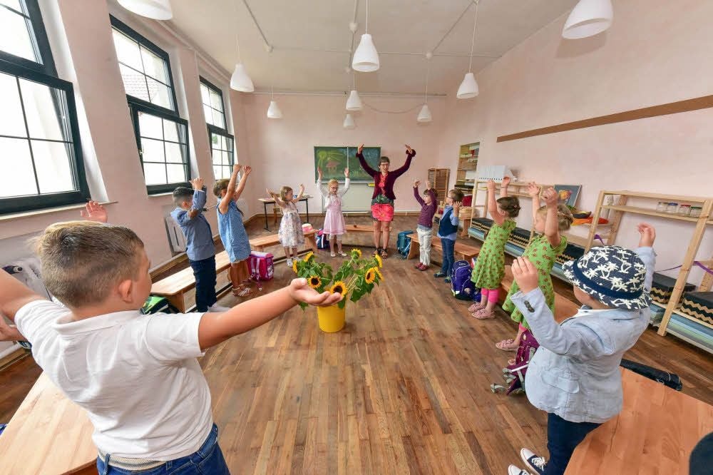 Die Waldorfschule in Dessau-Mosigkau ist am Sonnabend mit der Einschulung eröffnet worden.